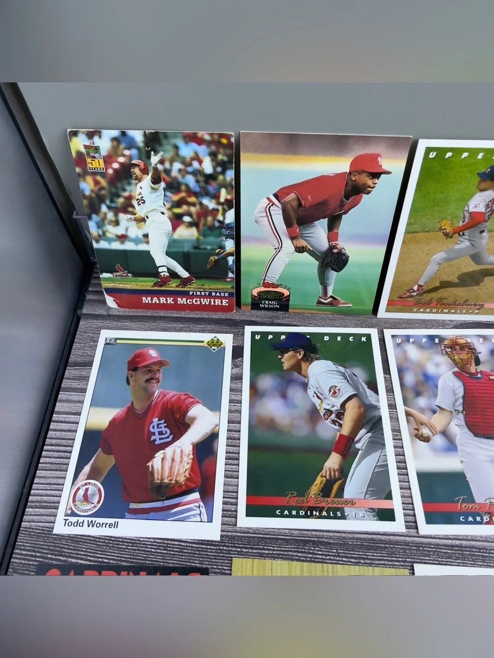 St Louis Cardinals Card Lot of 24 McGwire Ozzie Smith + 90s Mix